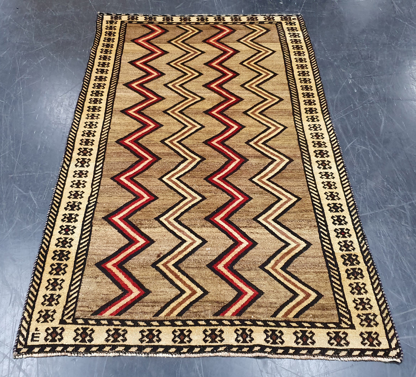 Nomadic Bakhtiari Gabbeh 212x116cm | Rug# 3535