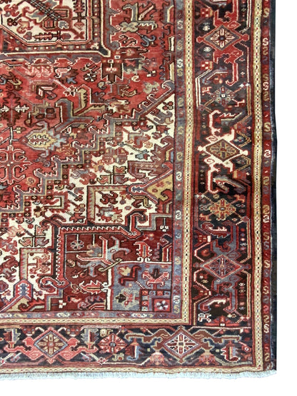 Antique Fine Heriz 354x295cm | Rug# 10324