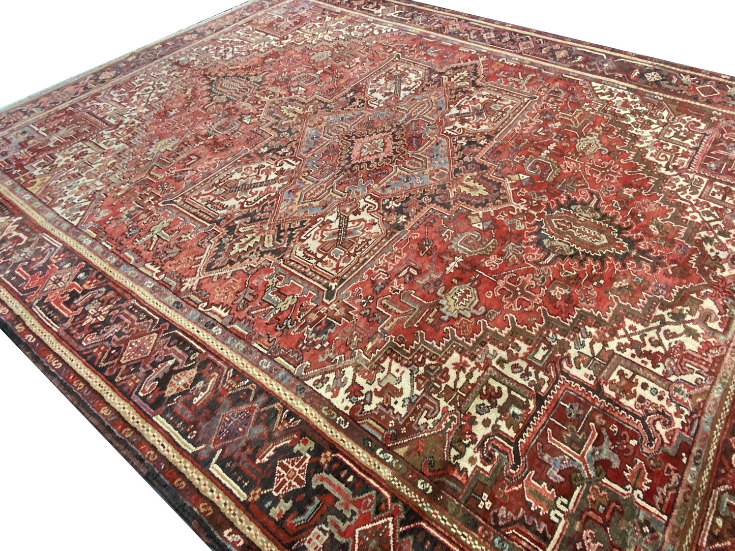 Antique Fine Heriz 354x295cm | Rug# 10324