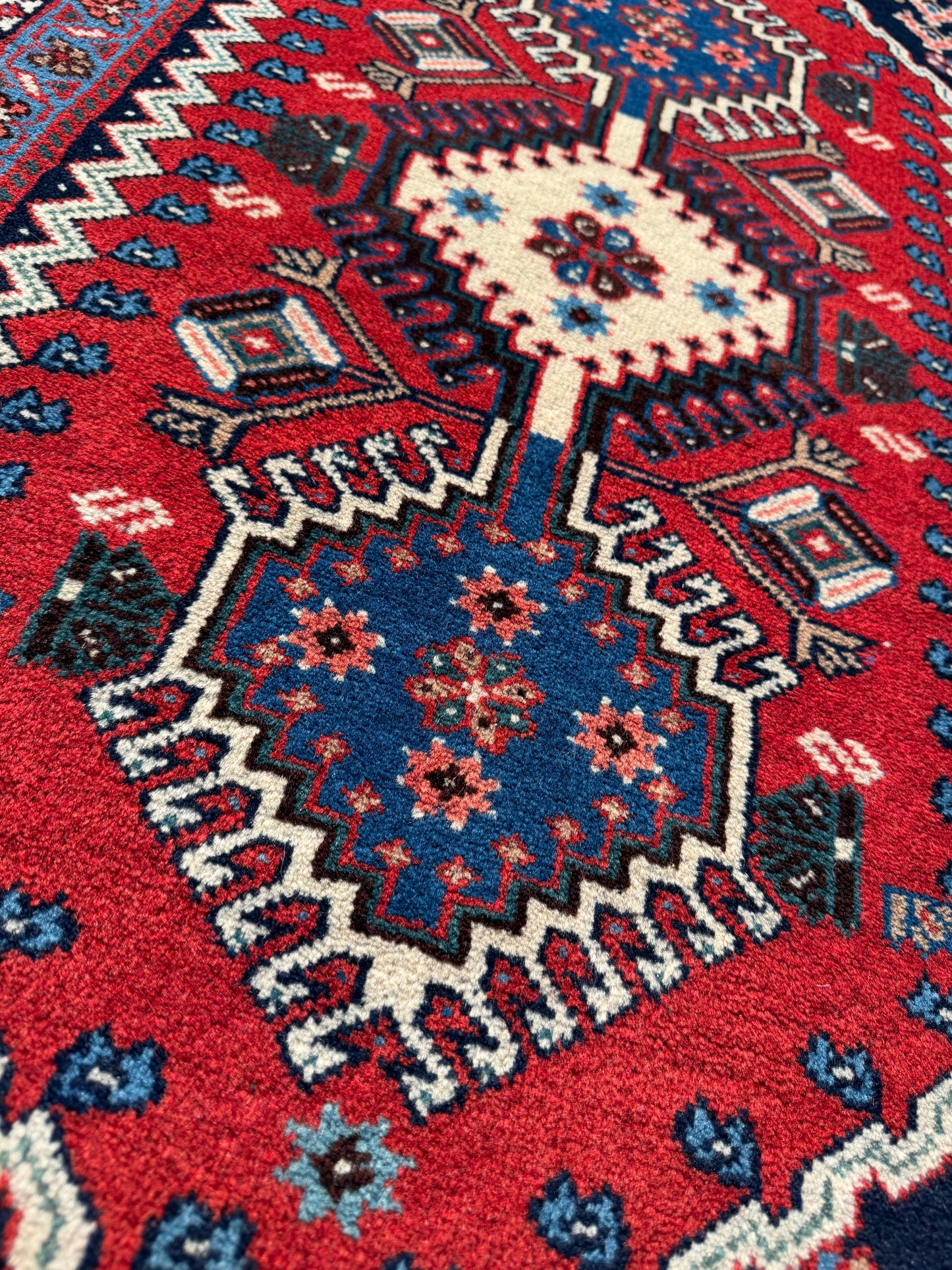 Vintage Yalameh poshtie, circa 1970, Persia,  97x58cm | Rug# 10084