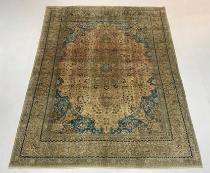 Vintage-Distressed and overdue Persian rug, wool pile, low pile 375x294cm | Rug# 10640A