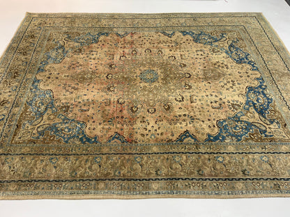 Vintage-Distressed and overdue Persian rug, wool pile, low pile 375x294cm | Rug# 10640A