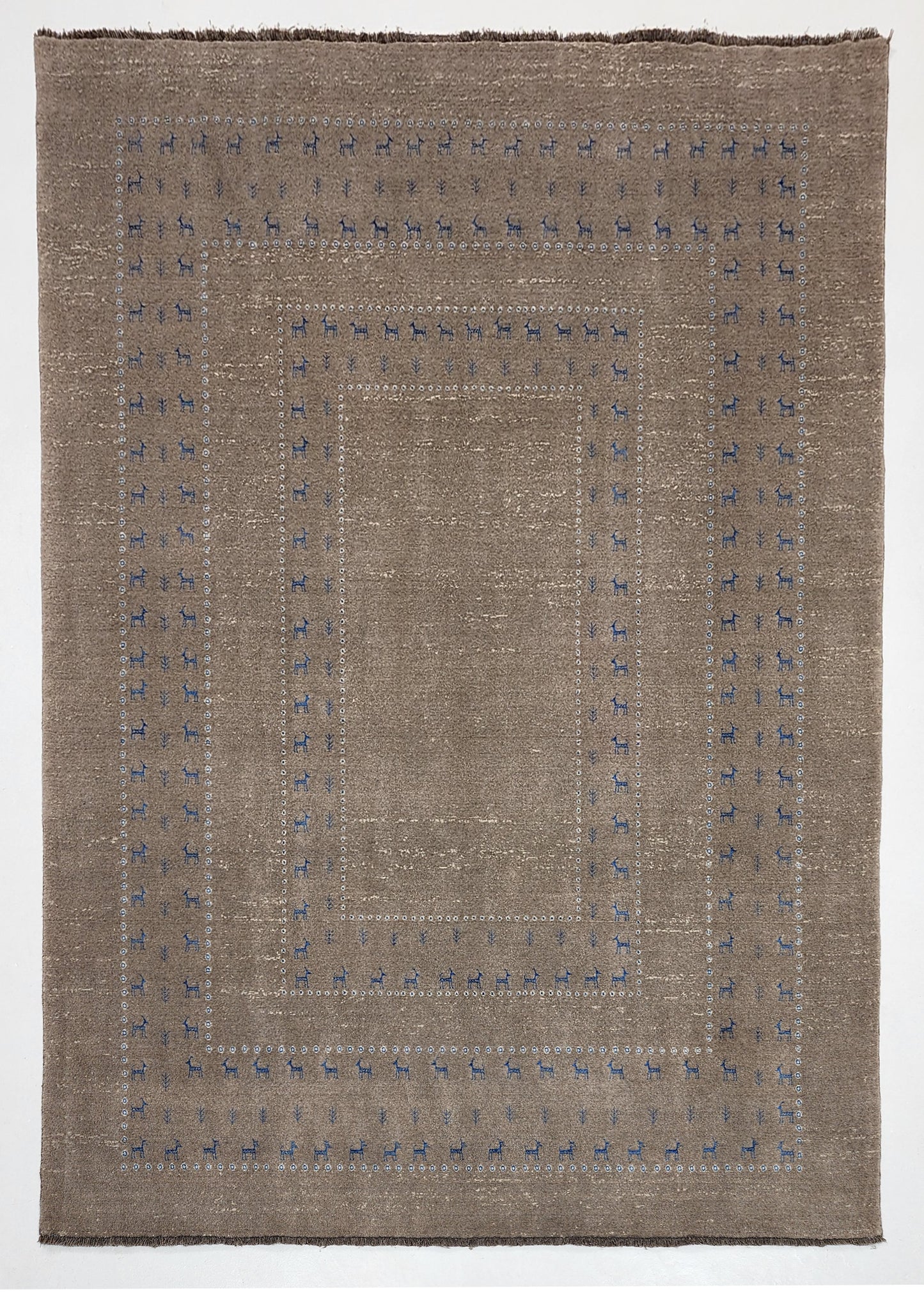 Hand-woven wool and bamboo silk pile Transitional tribal, 301x206cm | Rug# 10654