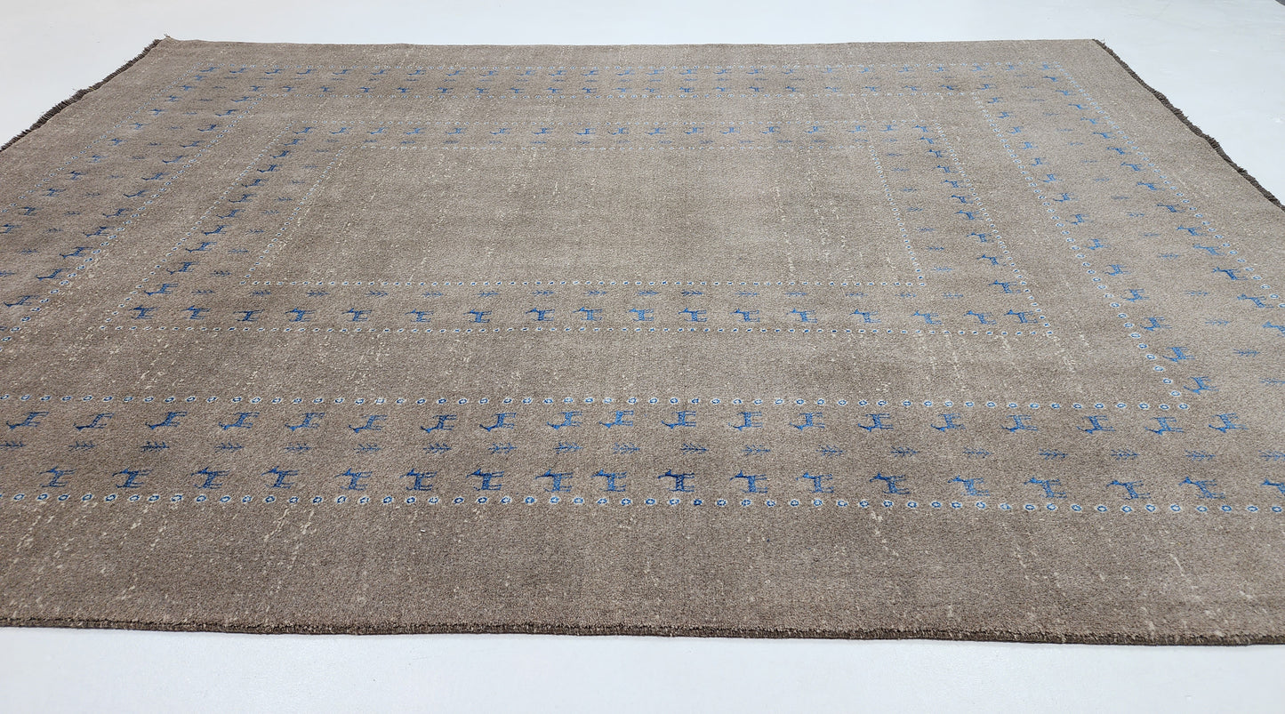 Hand-woven wool and bamboo silk pile Transitional tribal, 301x206cm | Rug# 10654