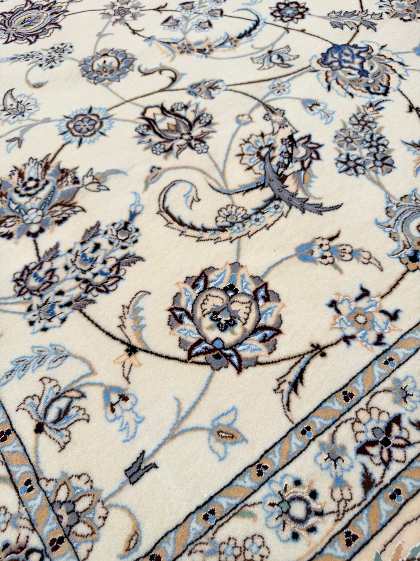 Superfine Nain 6LA, Persia 260x257cm | Rug# 11005