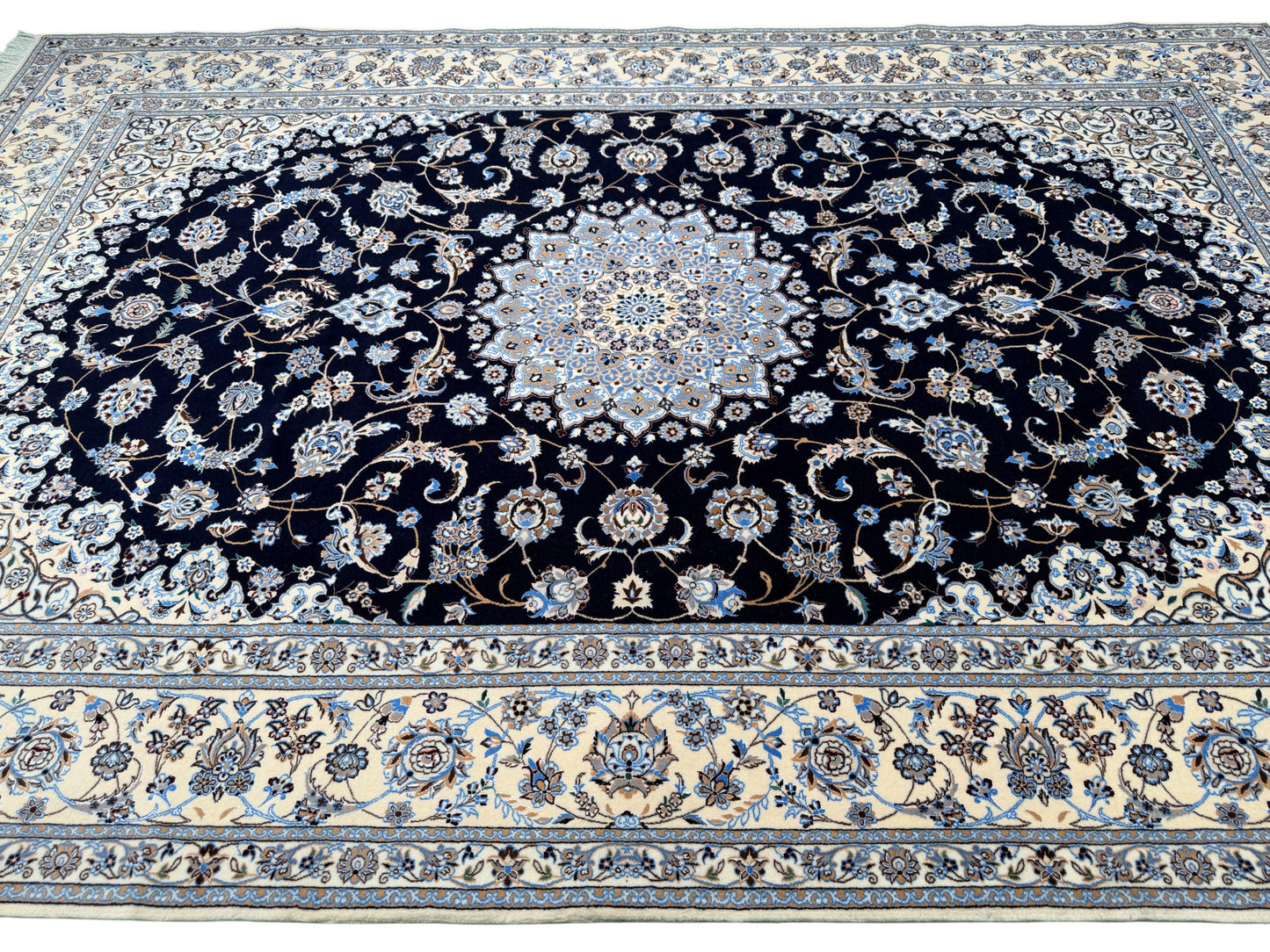 Superfine 6LA Nain, Persia, 310x208cm | Rug# 11009|