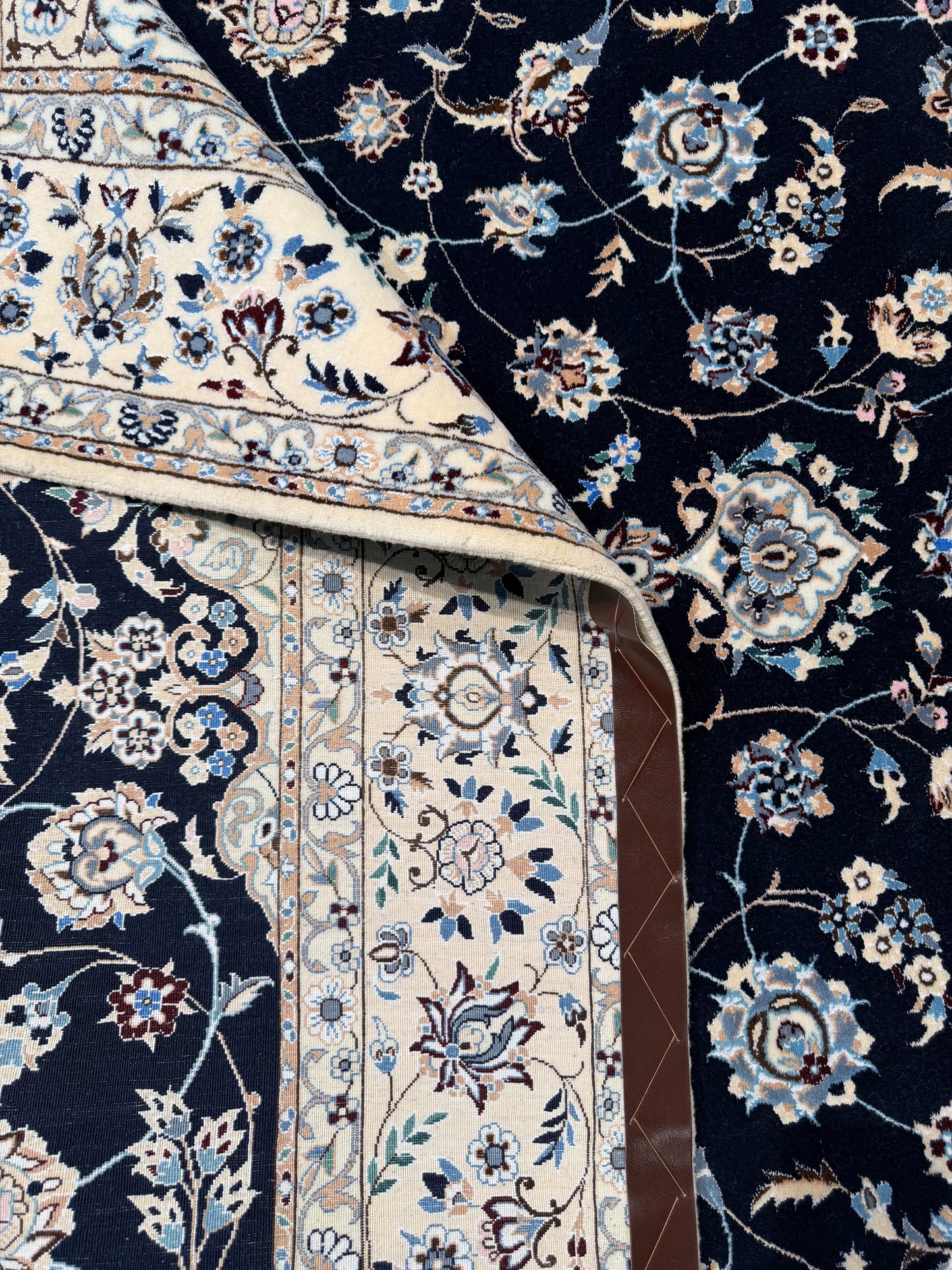 Nain 6LA in Dome design, c.1990, Persia,  240x158cm | Rug# 11011