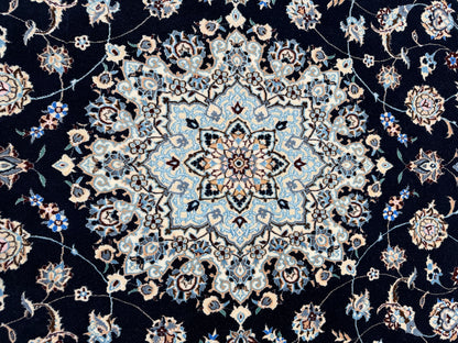 Nain 6LA in Dome design, c.1990, Persia,  240x158cm | Rug# 11011