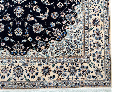 Nain 6LA in Dome design, c.1990, Persia,  240x158cm | Rug# 11011