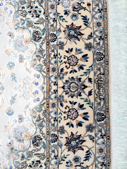 Nain 6LA in Dome design, c.1990, Persia,  240x158cm | Rug# 11011