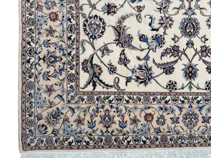 Nain 6LA in allover floral design, c.1990, Persia,  240x160cm | Rug# 11012