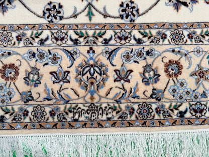 Nain 6LA in allover floral design, c.1990, Persia,  240x160cm | Rug# 11012