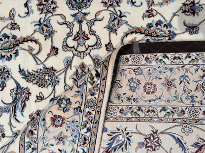 Nain 6LA in allover floral design, c.1990, Persia,  240x160cm | Rug# 11012