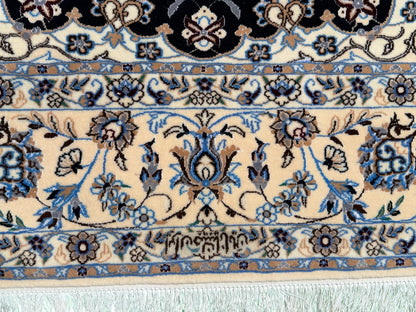 Nain 6LA in Safavid floral design, c.1990, Persia,  171x172cm | Rug# 11013