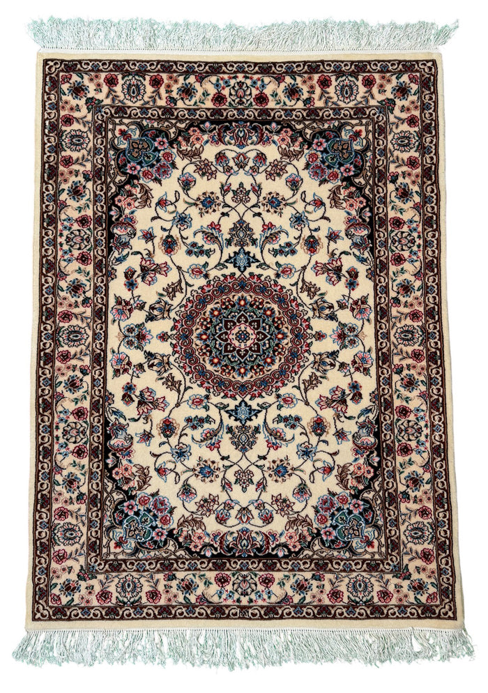 Nain 6LA in allover floral design, c.1990, Persia,  118x80cm | Rug# 11015