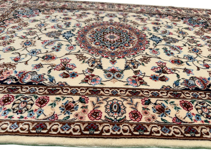 Nain 6LA in allover floral design, c.1990, Persia,  118x80cm | Rug# 11015