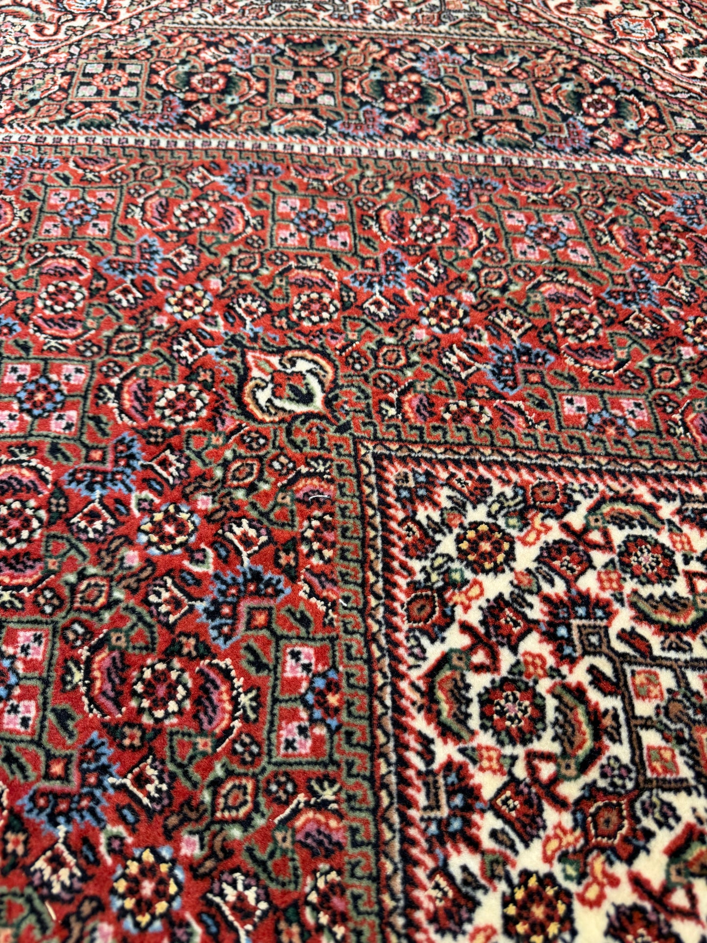 Superfine and very durable Persian Bijar, 195x108cm | Rug# 11026