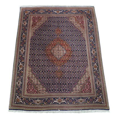 Hand knotted superfine Tabriz Mahi rug 137×107 cm | Rug# 11515
