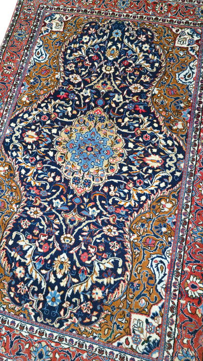 Vintage and fine Sarouk  Persian rug 155×103 cm | Rug# 11518