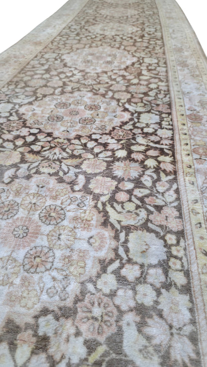 Hand knotted vintage Cino-Hereke silk runner 400×79 cm | Rug# 11520
