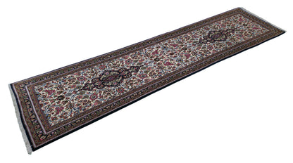 Hand knotted vintage superfine Qum runner 317×80 cm | Rug# 11522