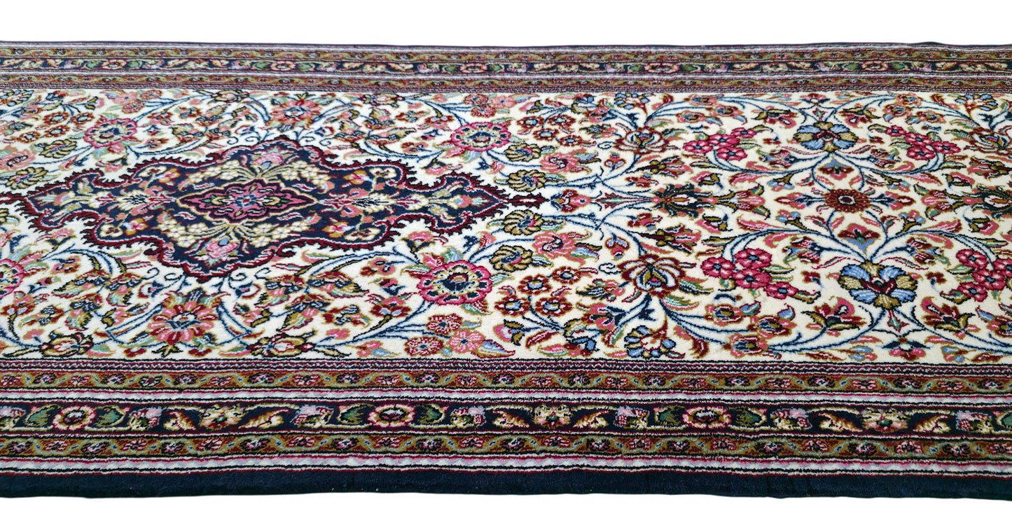 Hand knotted vintage superfine Qum runner 317×80 cm | Rug# 11522