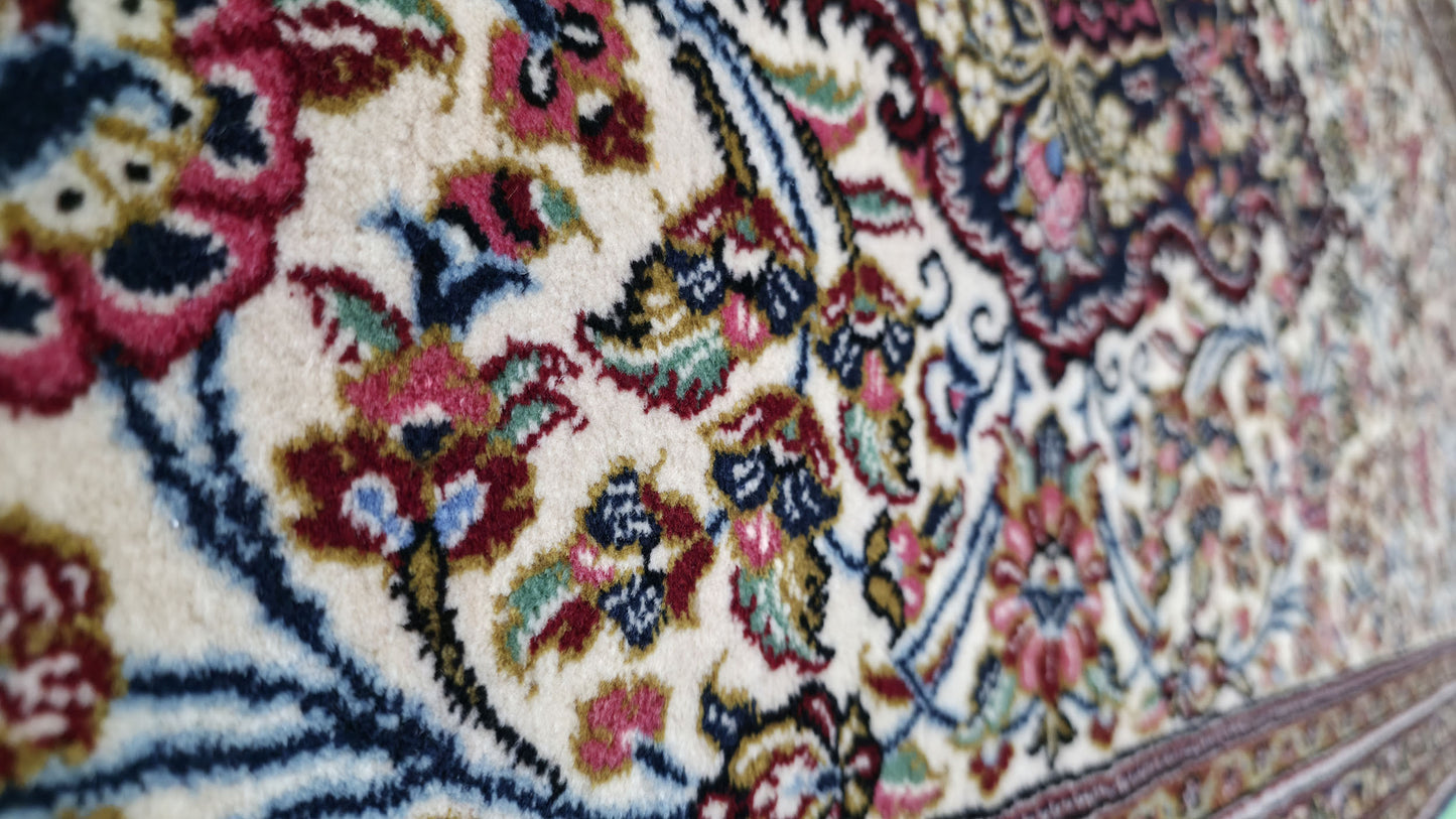 Hand knotted vintage superfine Qum runner 317×80 cm | Rug# 11522