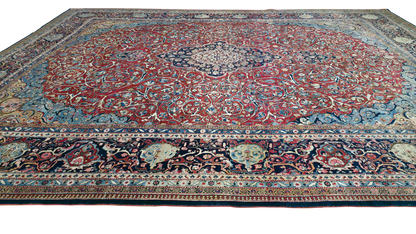Semi-Antique Persian Qazvin Rug 370x270 cm | Rug# 11549