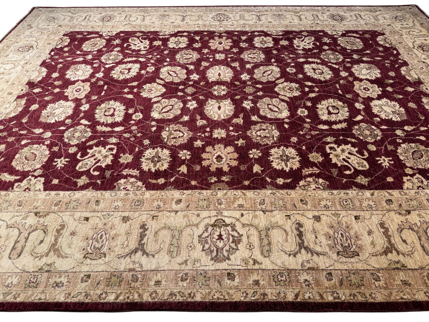 Afghan Turkaman weave, 19 century Sultanabad Ziegler design, 358×266 cm | Rug# 12574