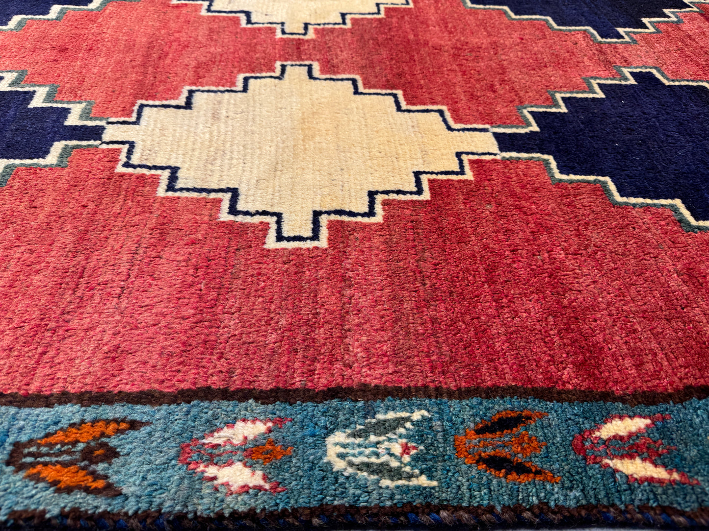 vintage nomadic Gabbeh, Persia 200×134 cm | Rug# 17140