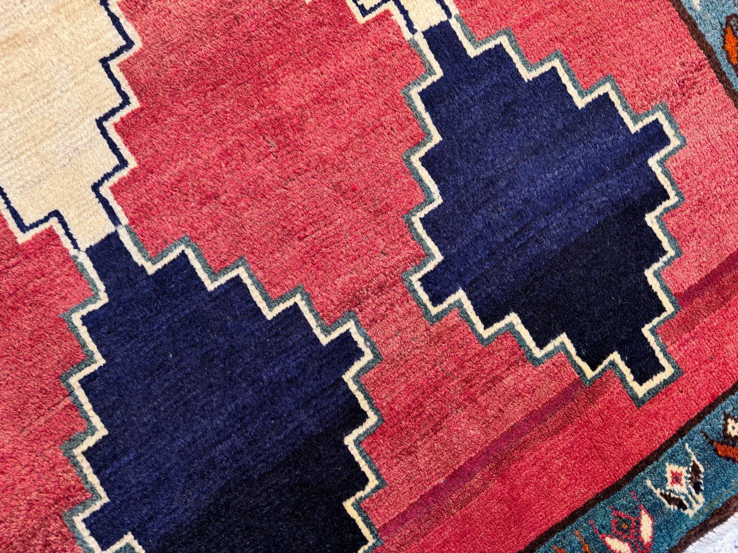 vintage nomadic Gabbeh, Persia 200×134 cm | Rug# 17140