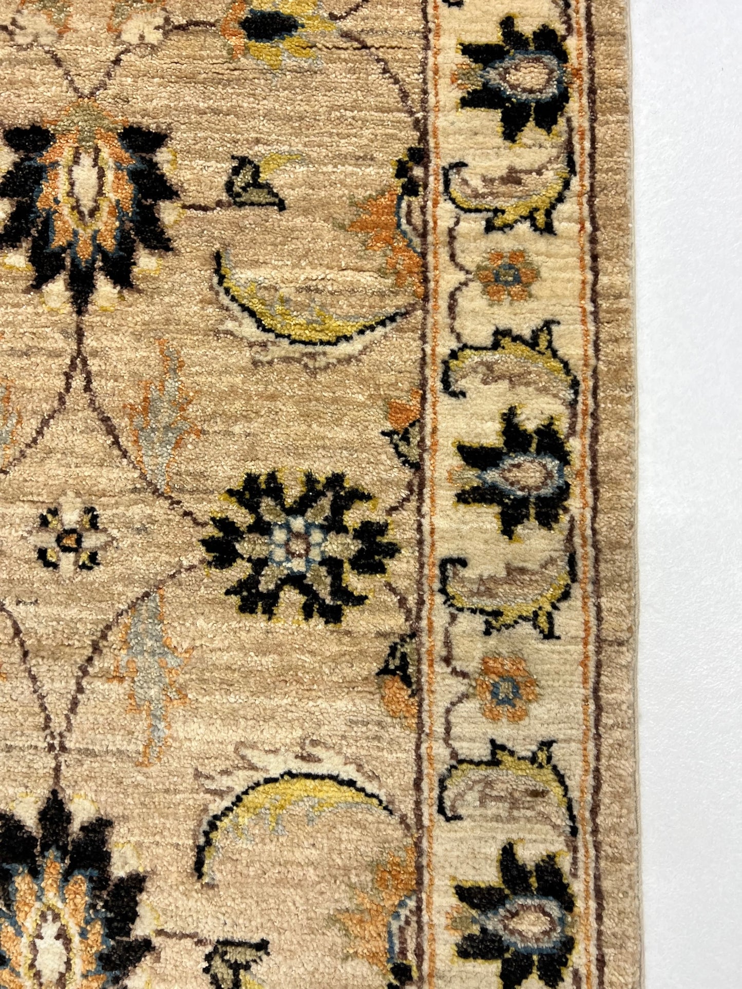 Afghan Chobi 19th-c Sultanabad design, 379x72cm | Rug# 24170