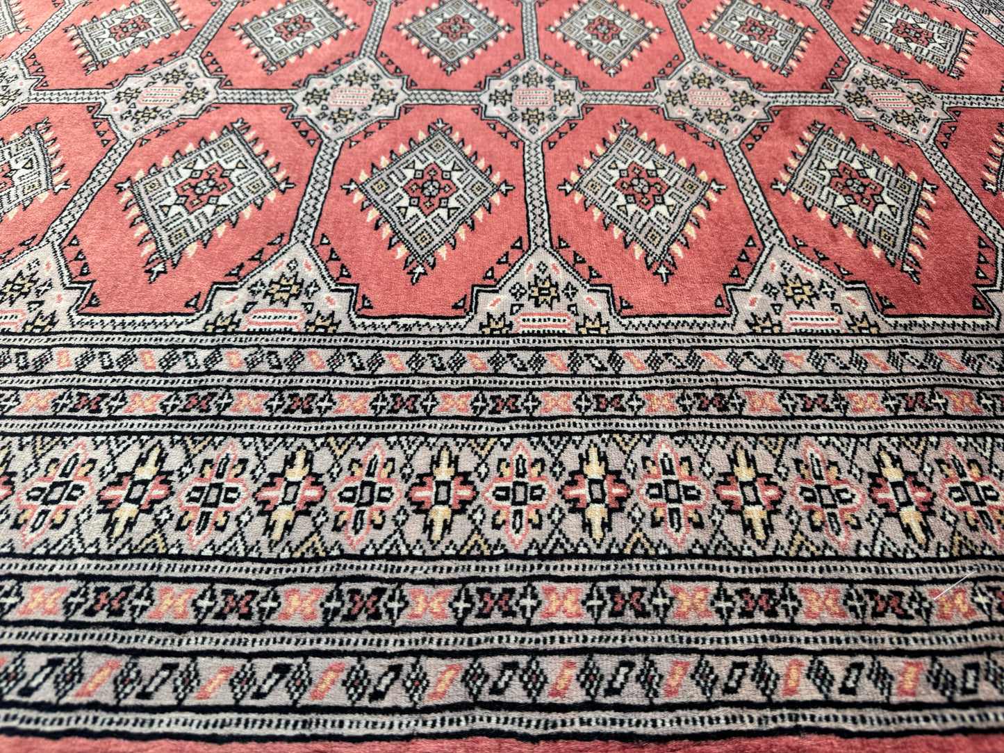 very fine Marino wool pile Bokhara rug, 183×127 cm | Rug# 24849