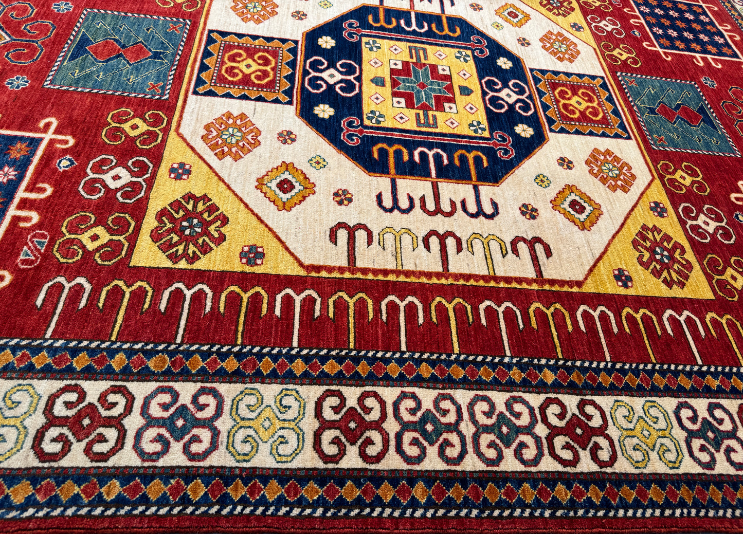 Samarkand Chechen weave, 19th c Caucasian design 299×214 cm | Rug# 25323