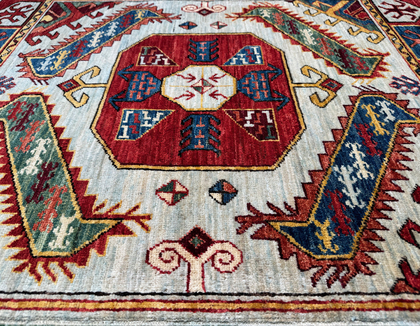 Afghan Turkmen weave, 19th c Caucasian design 120x84cm | Rug# 26457