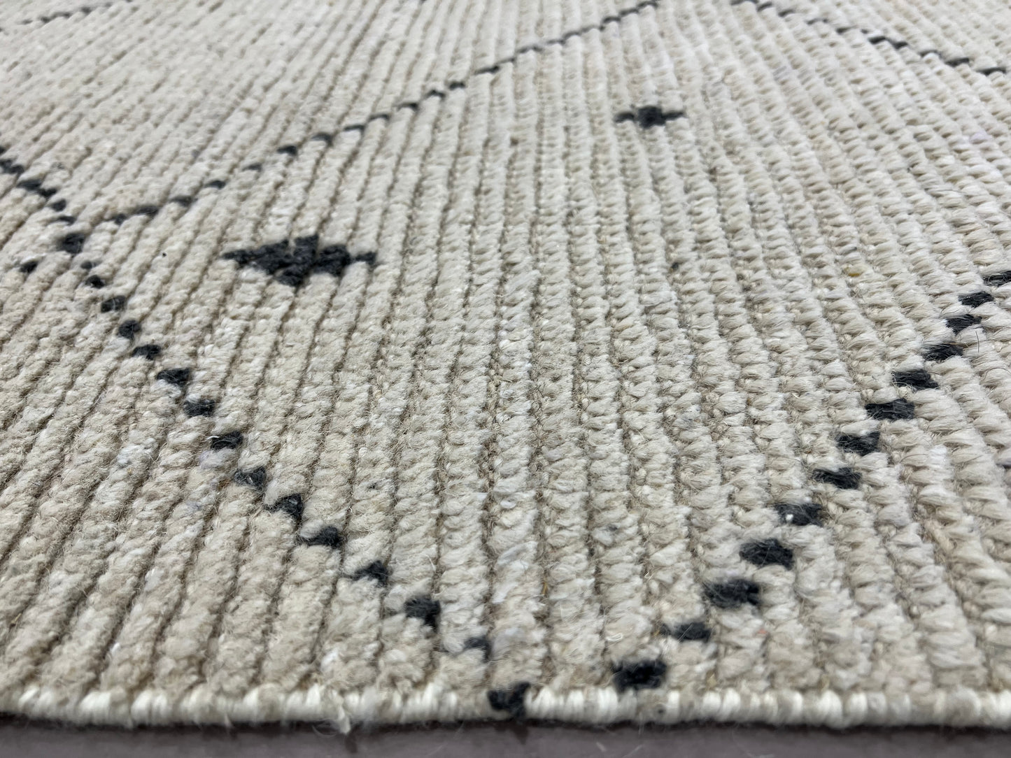 Hand-Woven Moroccan-Inspired Tulu Rug 391x185cm | Rug# 26701