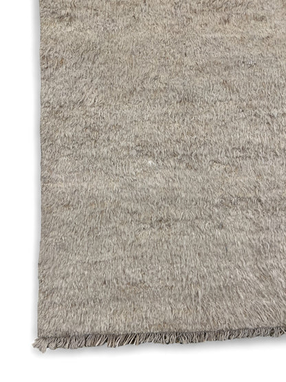 Custom-made hand woven designer rug in Saumak 247x170 cm | Rug# 27000