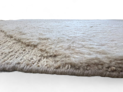 Custom-made hand woven designer rug in Saumak 247x170 cm | Rug# 27000