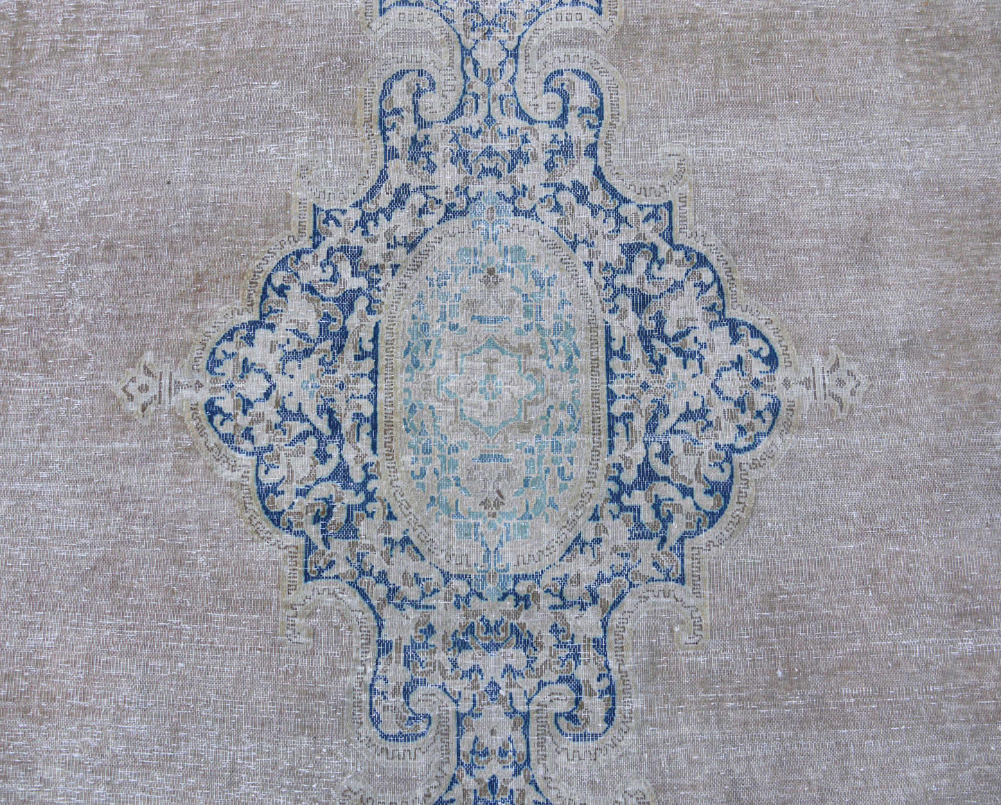 Vintage and distressed Kerman 431x270cm | Rug# 27111