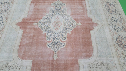 Vintage and Distressed Persian Tabriz rug 425x302cm | Rug# 27139