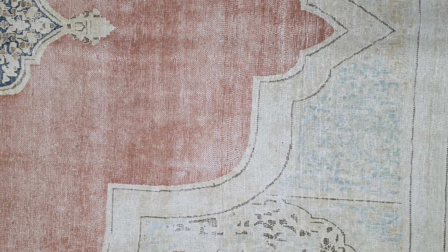 Vintage and Distressed Persian Tabriz rug 425x302cm | Rug# 27139