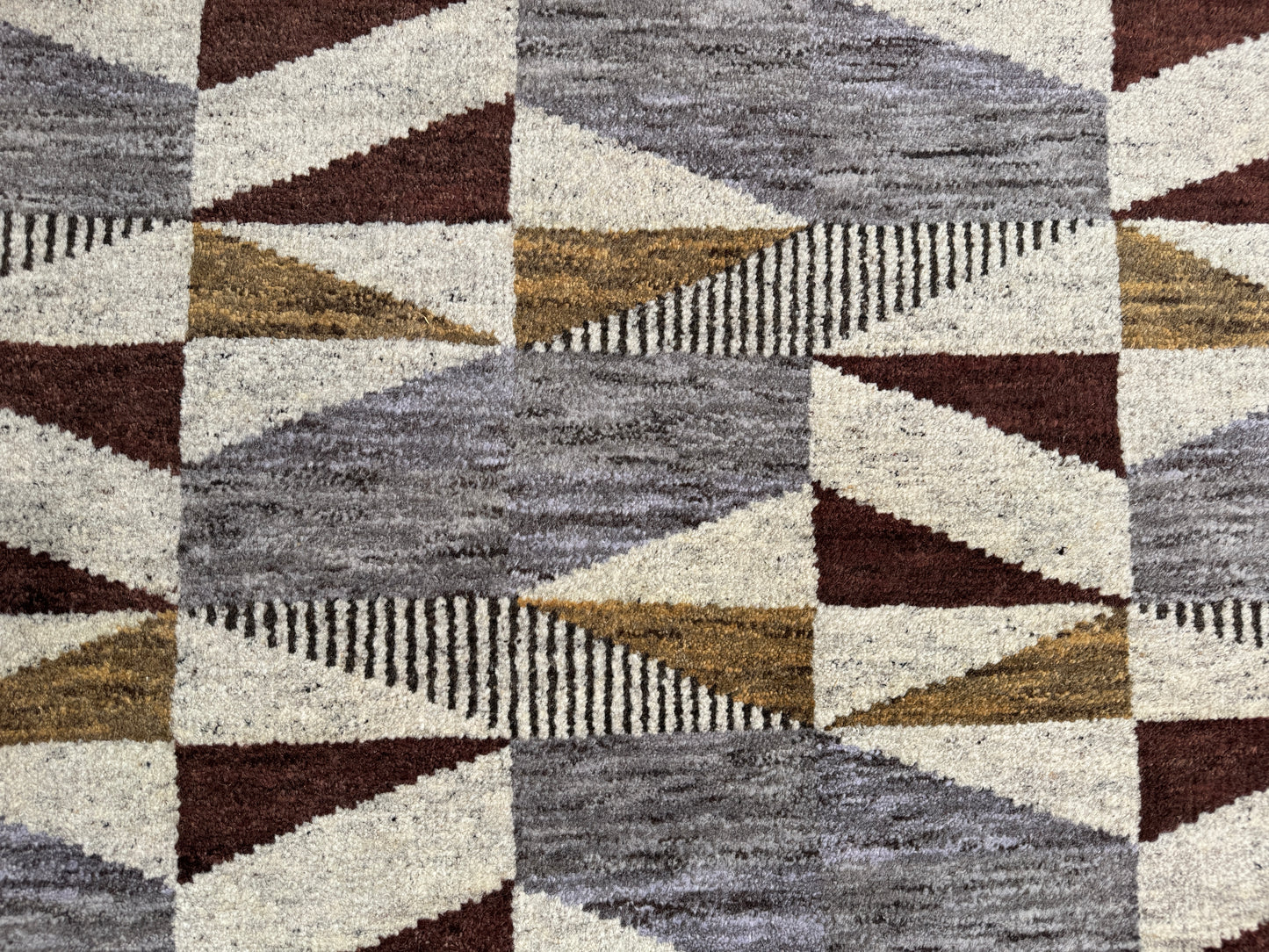 Hand knotted  rug mid century Scandinavian design 250x177cm| Rug# 30401