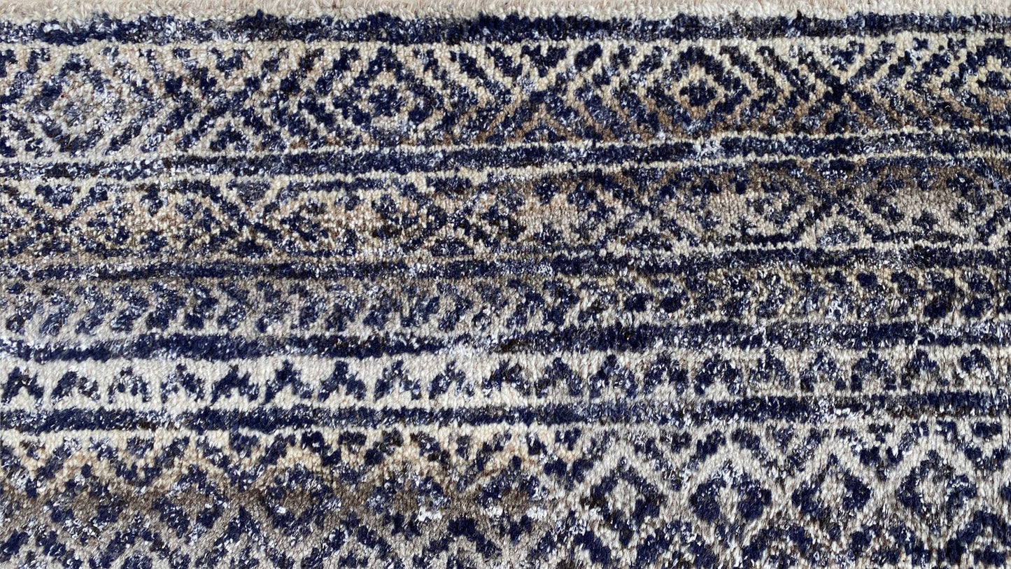 Hand knotted Tibetan weave Himalayan rug 300×241 cm | Rug# 30417