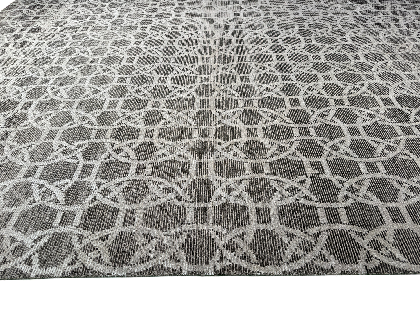 Tibetan weave Indian rug woven in Himalaya wool and Tencel silk 366x275 cm|  Rug# 30703