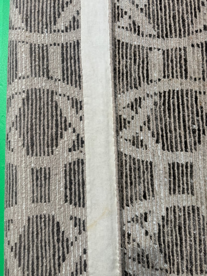 Tibetan weave Indian rug woven in Himalaya wool and Tencel silk 366x275 cm|  Rug# 30703