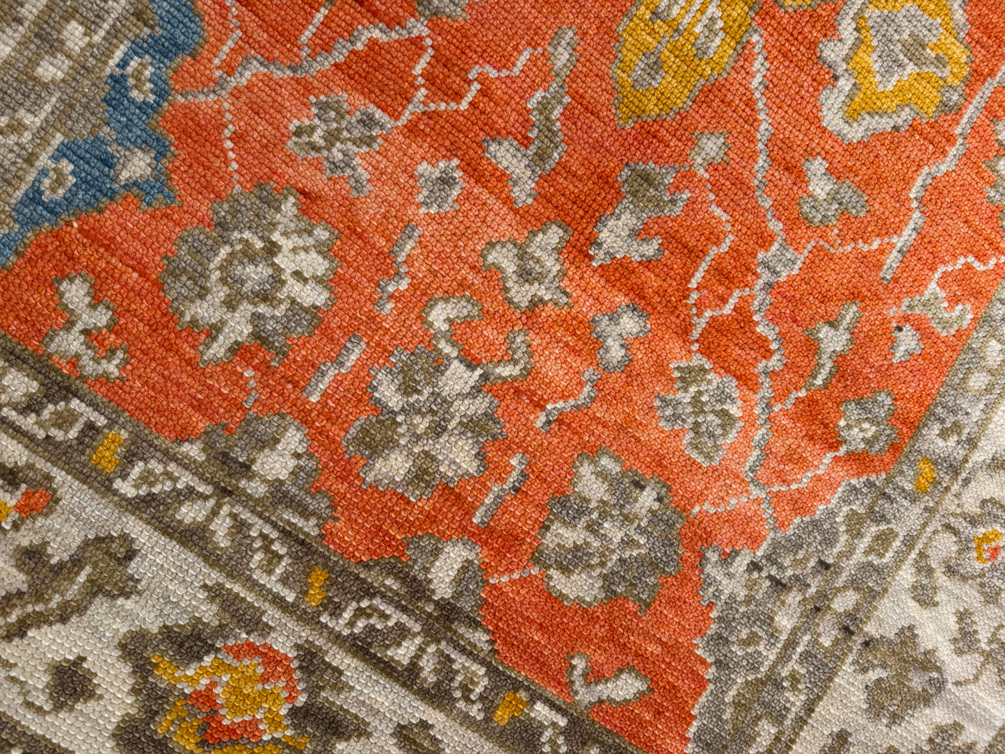 17th.c Oushak design rug  237x162cm | Rug# 30807