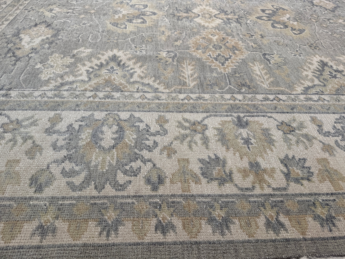 New-weave Oushak Design 298x242cm | Rug# 31144