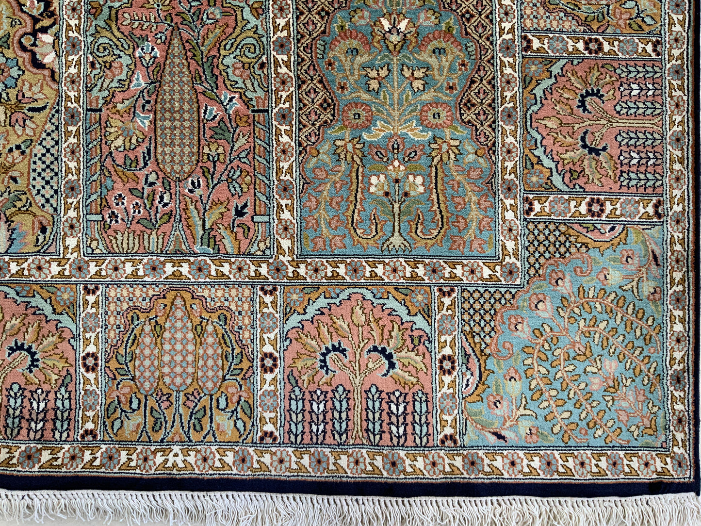 Fine Srinagar, 100% silk pile  Garden design, Kashmir 198x120cm | Rug# 31208