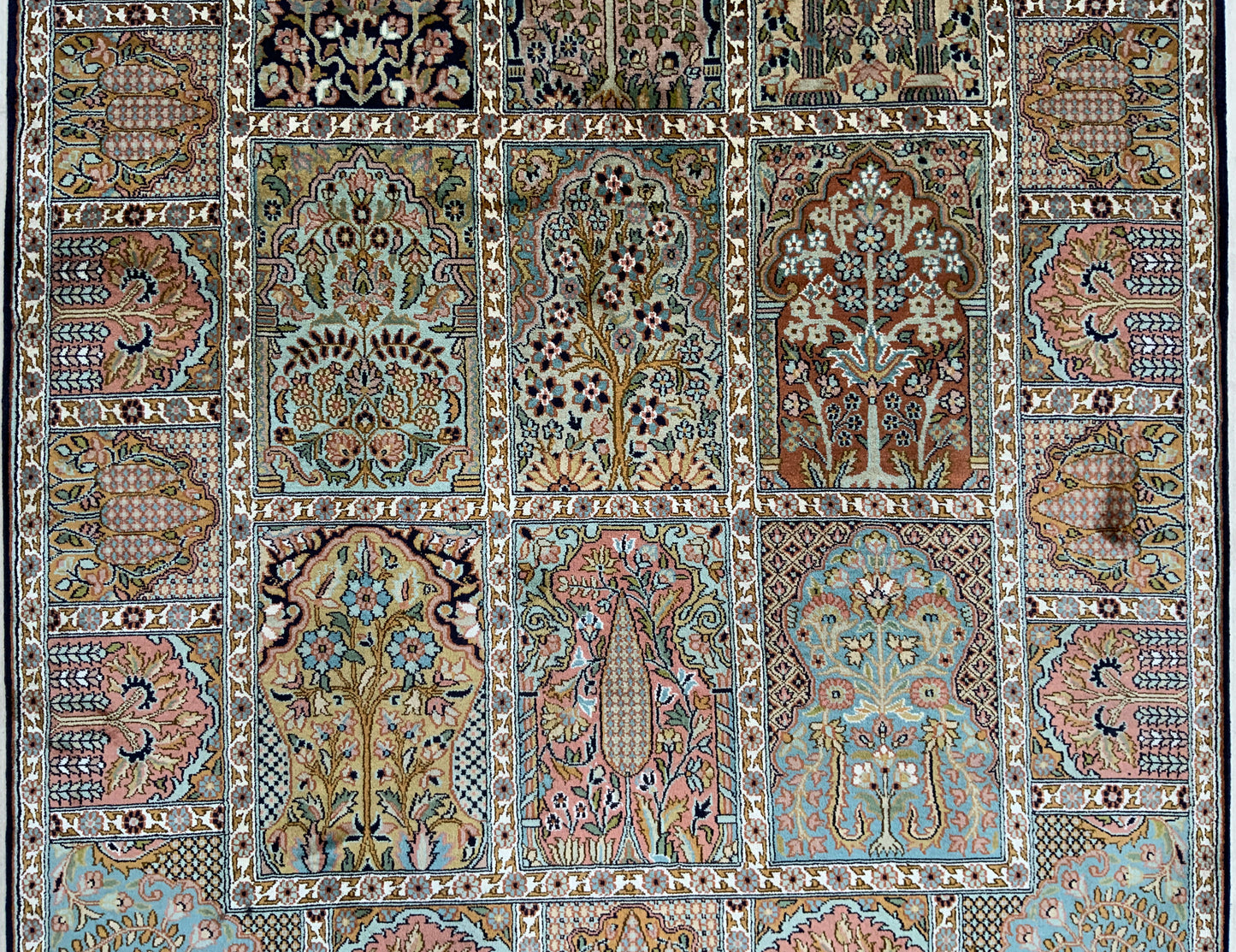 Fine Srinagar, 100% silk pile  Garden design, Kashmir 198x120cm | Rug# 31208