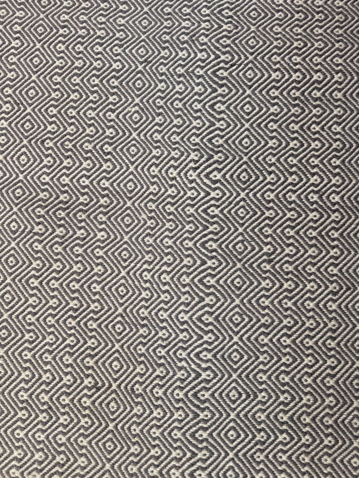 Hand-woven modern Kilim 240x170cm | Rug # 31433